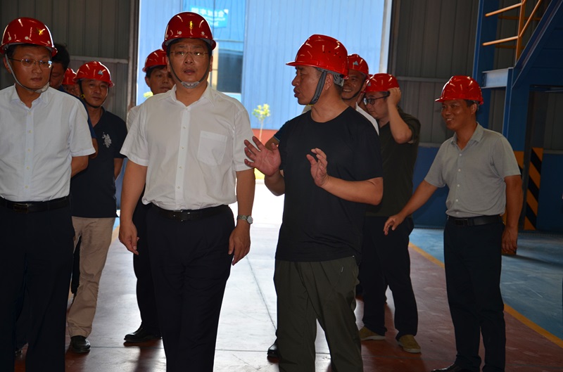 左:胡春雷 中:丁小强 右:唐盛 左:胡春雷 中:丁小强 右:唐盛